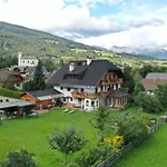Haus-holzer Lejlighed