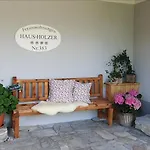 Haus-holzer *