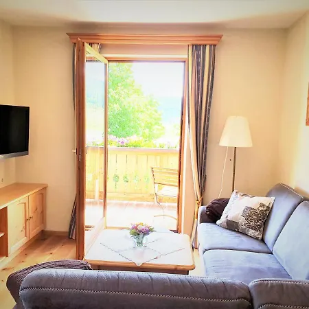 Haus-holzer * Mauterndorf