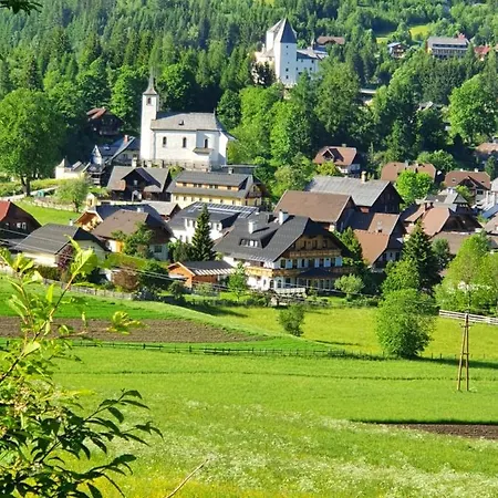 Haus-holzer Lägenhet *