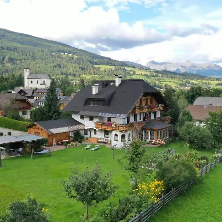 Haus-holzer Lägenhet
