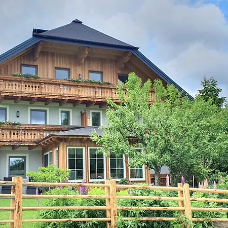 Haus-holzer * Mauterndorf (Salzburg)