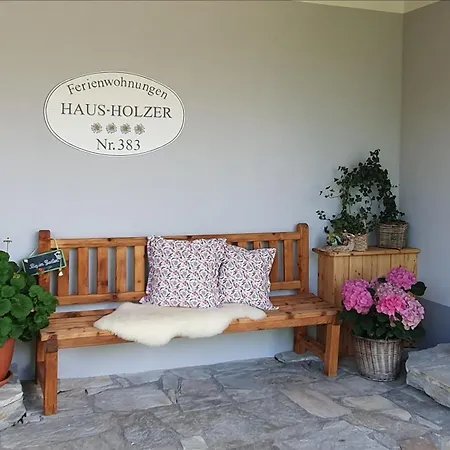 Haus-holzer *
