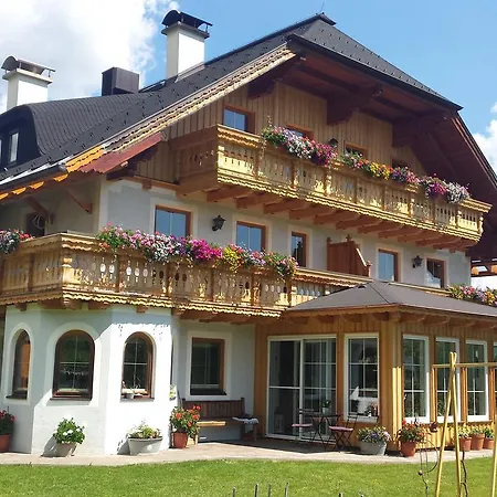 Haus-holzer * Mauterndorf (Salzburg)