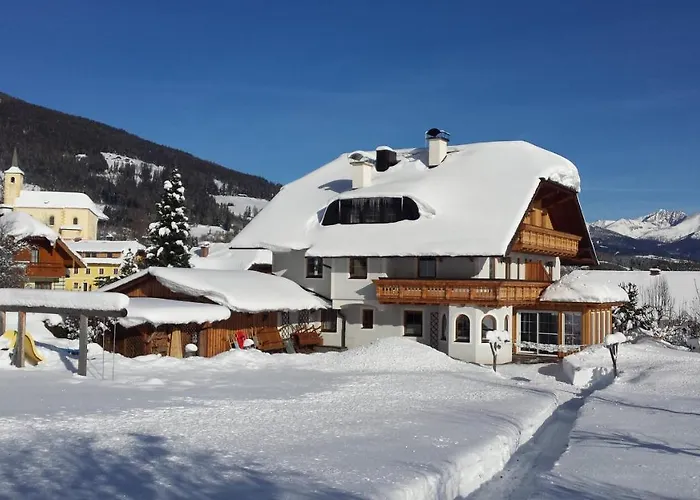Haus-holzer شقة *